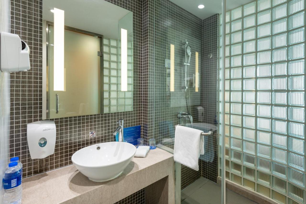 Holiday Inn Express Shanghai Gongkang By Ihg Exterior photo